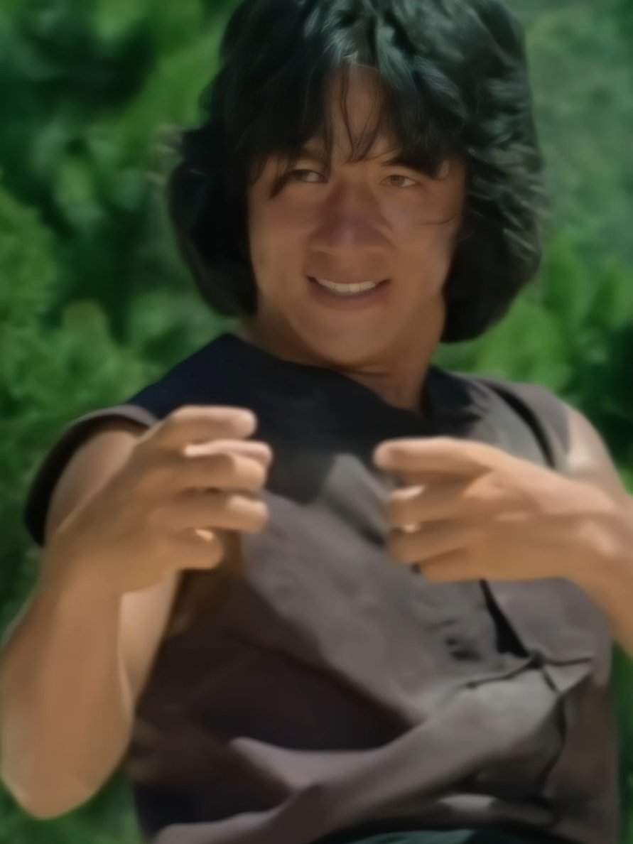 2025>80s🥺❤️#jackiechan #hongkong#legend#dragon #strong#loveyou#foryou #china#young#jackie#fyp #成龙 