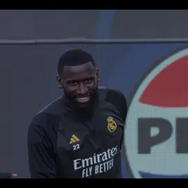 The art of Antoine rudiger 🇩🇪 #theartofdefending #defender #rudiger #realmadridfc #football 