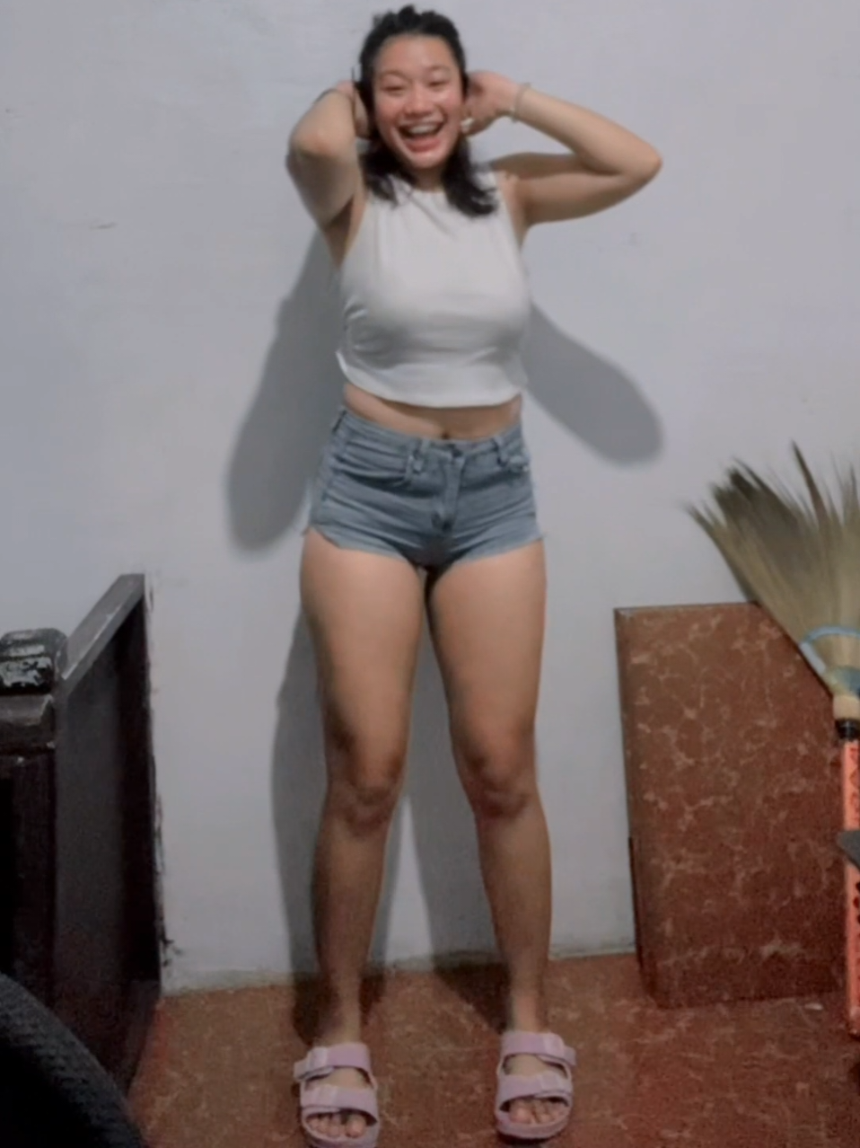 Dance #gorgeousgeo #dancertiktok #manispedesngegigit #cantik #gemesin #lewatberandafyp #trendingtiktok #soundtrending 