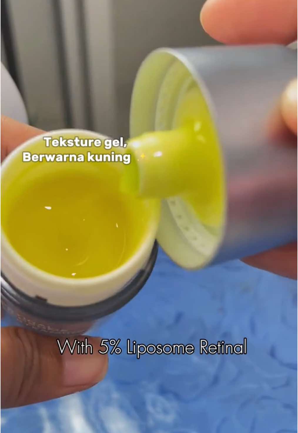 Serum retinol mencegah penuaan dini  Jangan lupa di cekouttt  #wardah #retinal 