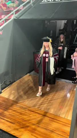 I don’t think words could truly express how proud of a mom I am 👩‍🎓💕🥺 #graduate #college #veterinarian #doctor #daughter #msu #mississippi #fyp #fypシ #foryoupage #4u 