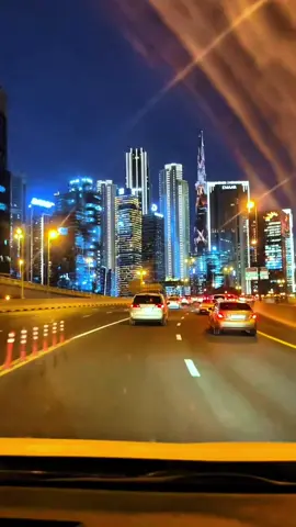 dubai #dubai🇦🇪 #dubaitrending #tiktokviral #tiktoktravel #tiktoarab #fyp 