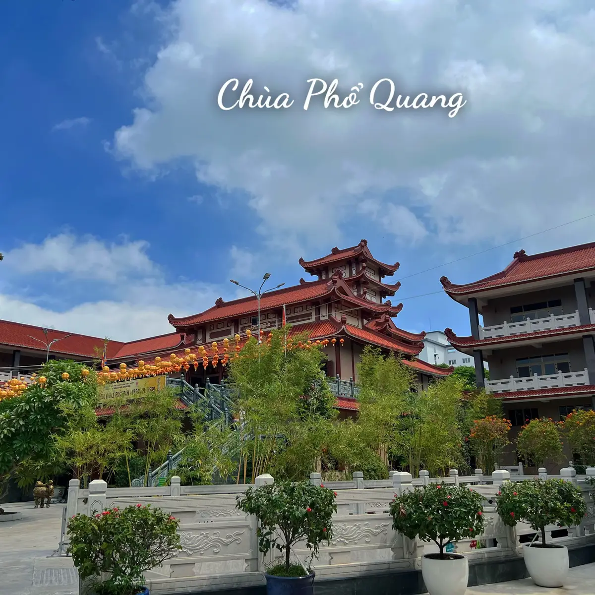 Ai ở Quận Tân Bình nên đến chùa ít nhất 1 lần, không khí trong lành, thoải mái, an yên từ tâm 🙏🏻 #chuaphoquang #phatphapnhiemmau  #phatphap #xh #xuhuongtiktok 