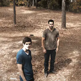 uma alcatéia de alfas 🐺🔥 #derekhale #teenwolfedit #deucalion #foryou #isaaclaheyedit #peterhale ib:@aepsnowy idéia:@Ｋ１２ ⚚ 
