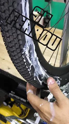 me segue 😉  follow me🫰☺️ 跟我来 . . #bike #ciclismo #bici #bicicleta #mtb #mtblife #montainbike #downhill #speedbike #cleaning #washing #自行车