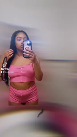 #sleep #sleepwear #wlwtiktok #BlackTikTok #pajamas #pjs #loungeset #loungeset #fyp #fypシ #viral #trending #tiktokshopfinds 