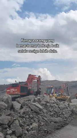Ada yang tau kenapa?☺ #tambangbatubarakalimantan  #duniatambang_batubara  #tambanghitz  #resignkerja  #resign 
