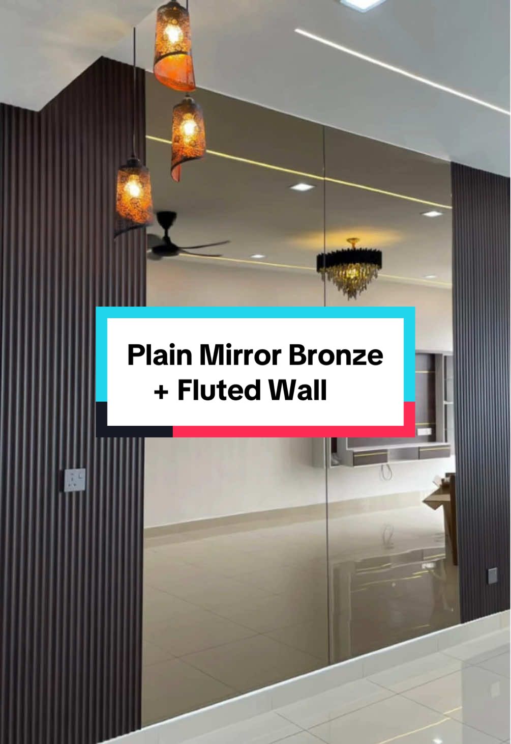 Plain mirror bronze dipadankan dengan fluted wall terus buat ruang nampak moden dan kemas 🤎✨ Gabungan yang simple tapi tetap elegan sesuai untuk gaya minimalis yang tak serabut mata. Lagi best bila refleksi dari mirror buat ruang nampak lebih luas! 📍 Pemasangan di Resident Topaz Kajang 📩 DM kami untuk konsultasi percuma #homedecor #homedecor #assalamualaikum #decoselangorkl #cermindeco #fyppppppppppppppppppppppp #residensitopazkajang 
