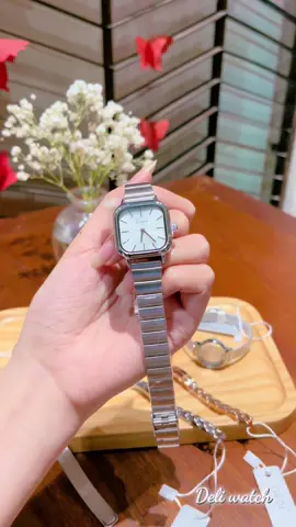 Biển trời bao la, nắng mưa ngang đầu… cũng ko ảnh hưởng đến đồng hồ của sốp #deliwatch #dongho #donghonu #donghochinhhang #donghothoitrang #donghochongnuoc #fyp #donghodaythep 