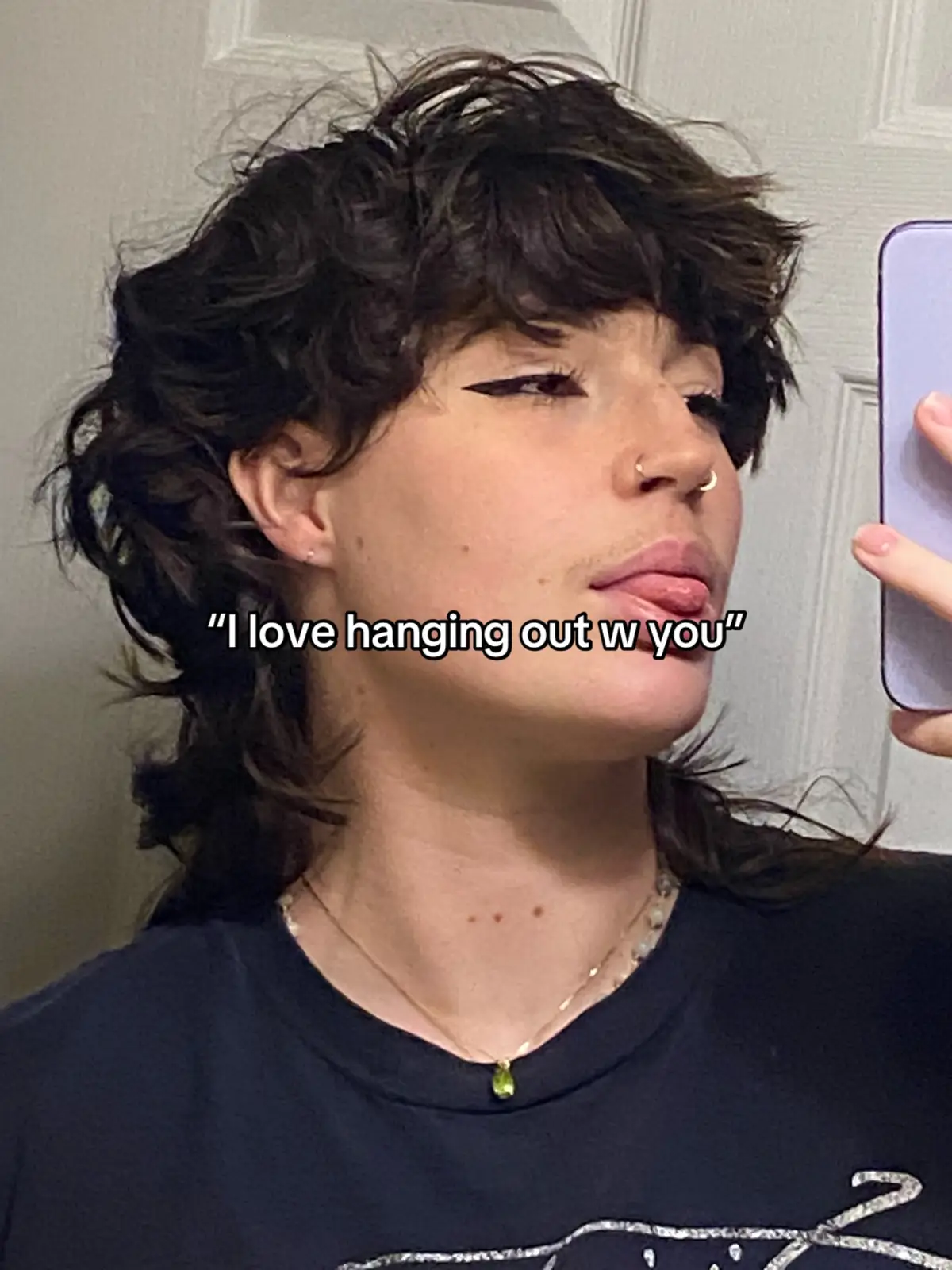 Finding ppl in my life who don’t favor or treat me differently for who I am can definitely be a journey- that’s why finding ppl who love all of you is such a gift <3 Ib: @mikoellaᵕ̈  #genderfluid #lgbtq 