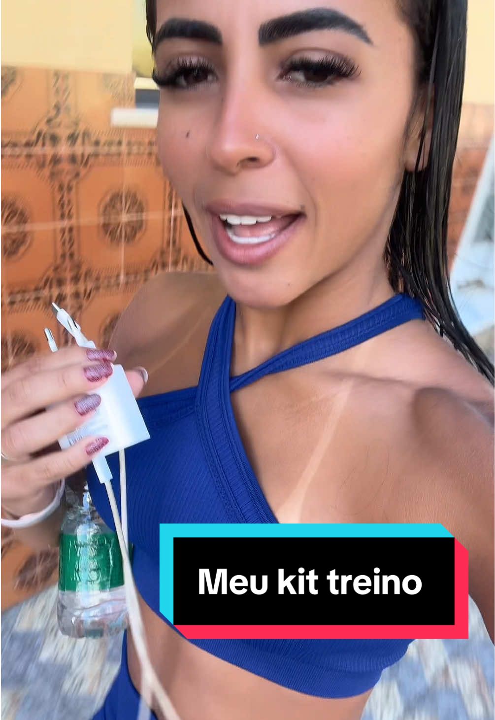 Eu com meu kit treino!!! #bomdia #foryoupage #exposicao #fyp #explorw #treino #linda #morena 