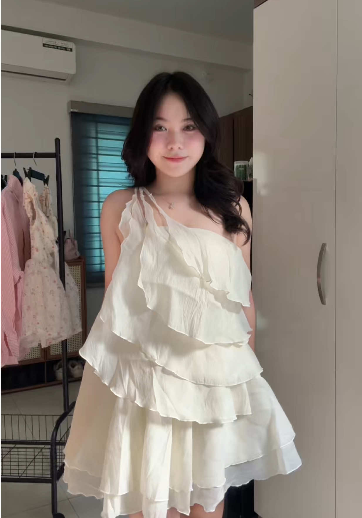 Vẫn tới kịppp #vayxinh #xuhuong #vayditiec #vayancuoi 
