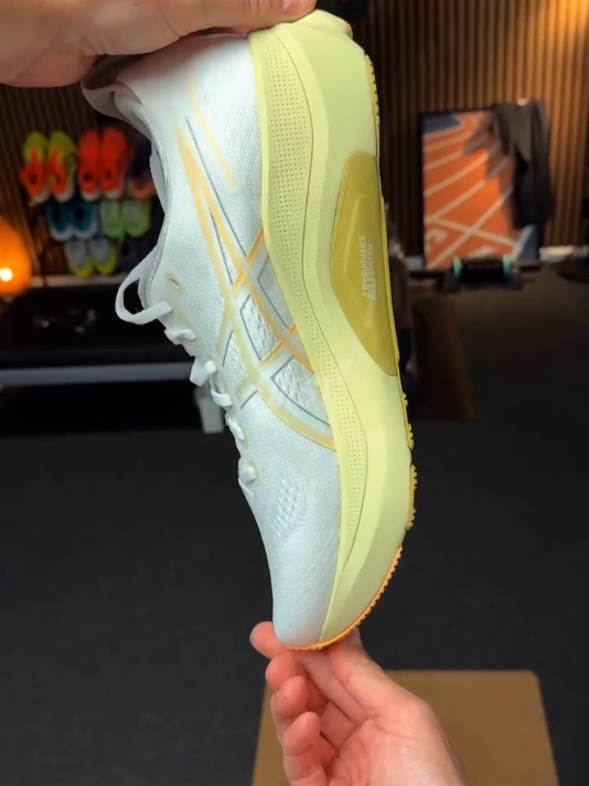 Asics Gel Kayano 32  #bestrunningshoes2025 #stridestyle #asicsgel #asicsshoes #bestnikeshoes 