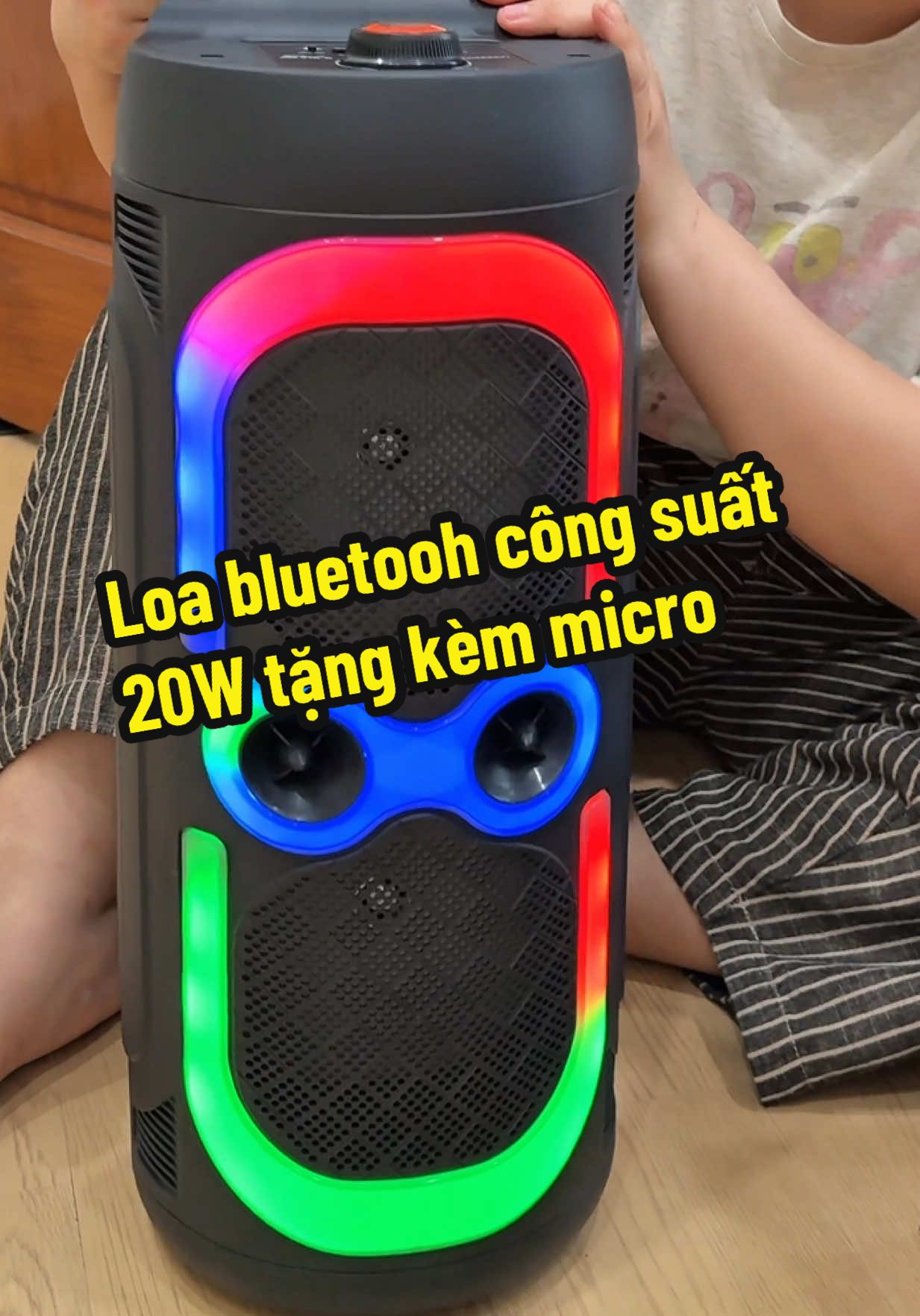 Loa bluetooh công suất 20W tặng kèm micro #loabluetooth #loabluetoothgiare #loabluetoothkaraoke 