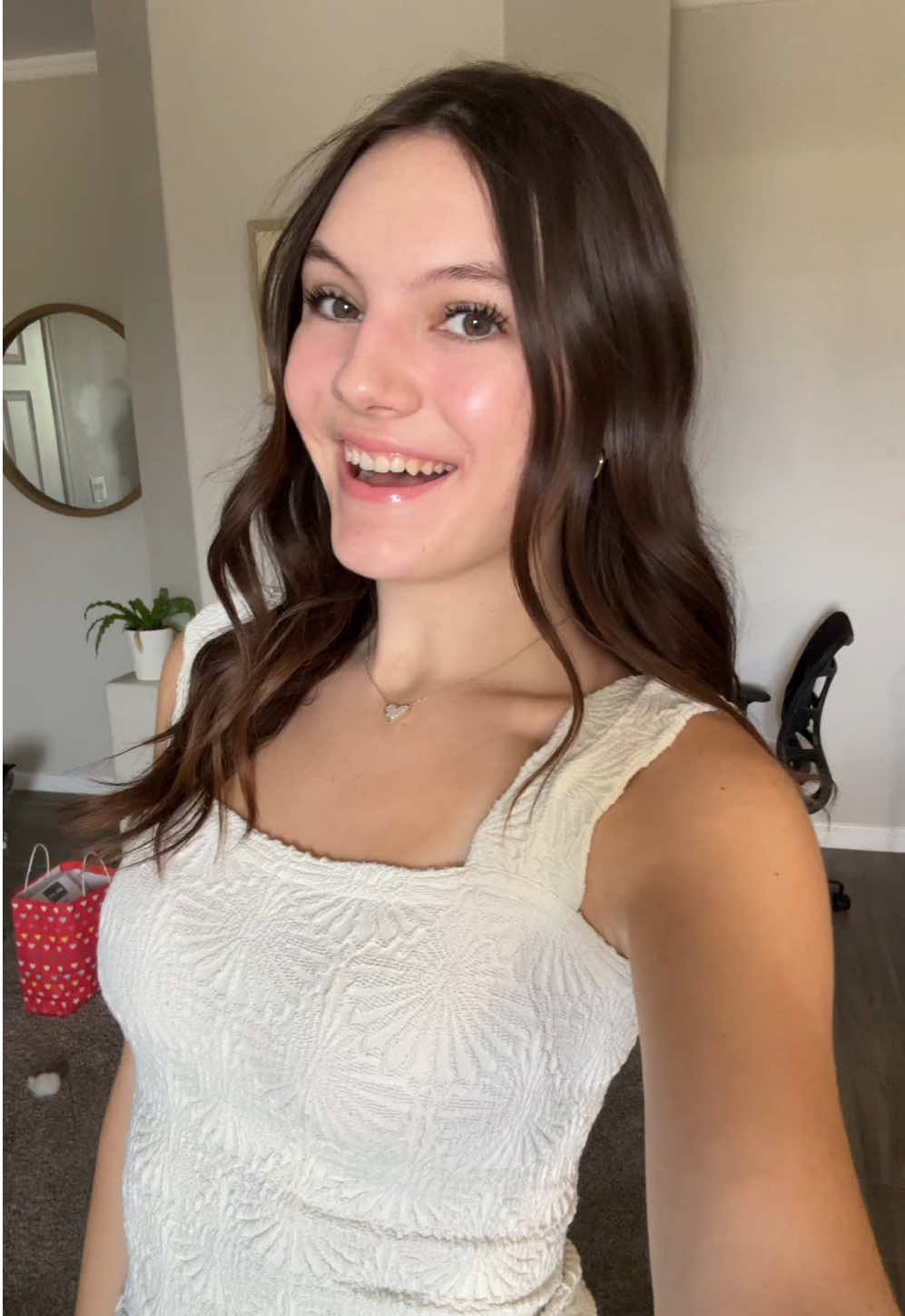I love this tank🫶🏻🫶🏻 #tiktok #TikTokShop #tiktokpartner #tiktokaffilliate #tiktokmademebuyit #tiktokshopspringglowup #fyp #foryoupage #deal #deals #dealsforyou #dealsforyoufordays #sale #flashsale #affilliate #affilliatemarketing #tubetop #fashion #womens #womensfashion #TikTokFashion #Spring #Summer #Springfashion #SummerFashion #springoutfit #summeroutfit #outfitinspo #OOTD 