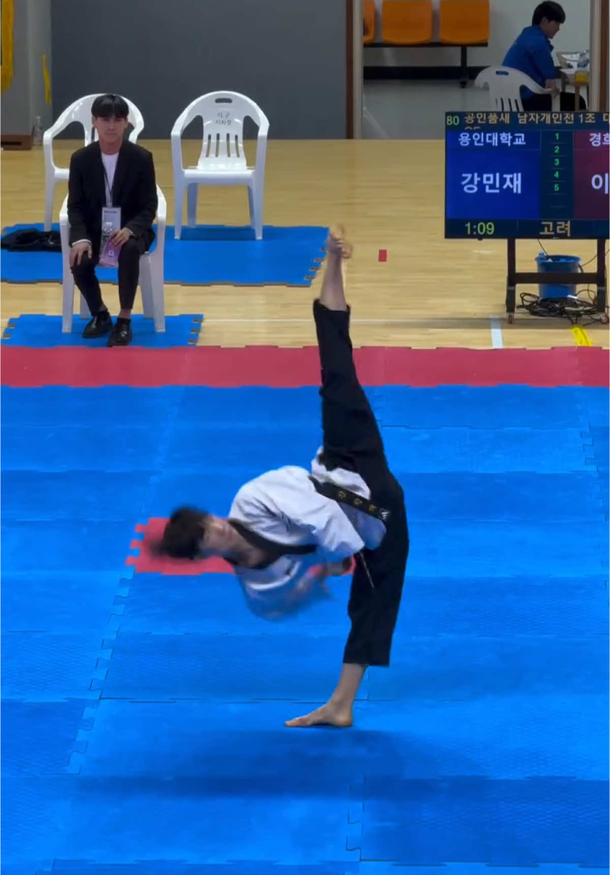 Beautiful Side Kick 😻😻  #poomsae #taekwondo #fresestylepoomsae #taekwondopoomsae #kicking #sidekick 