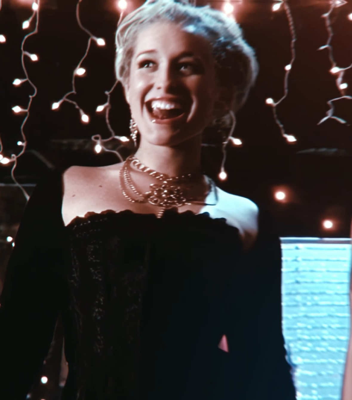 ignore that i used the same clip twice… #pjoswfts #smallville #clarkkent #lanalangedit #chloesullivan #chloesullivanedit #edit #fyp #foryou  dt @kai @𝗼𝗹𝗶𝘃𝗶𝗮𐙚 @andrew  cc @luke @zahra ᥫ᭡  scp @eve  ac me (@stella 🎧) lana lang edit chloe sullivan smallville after effects