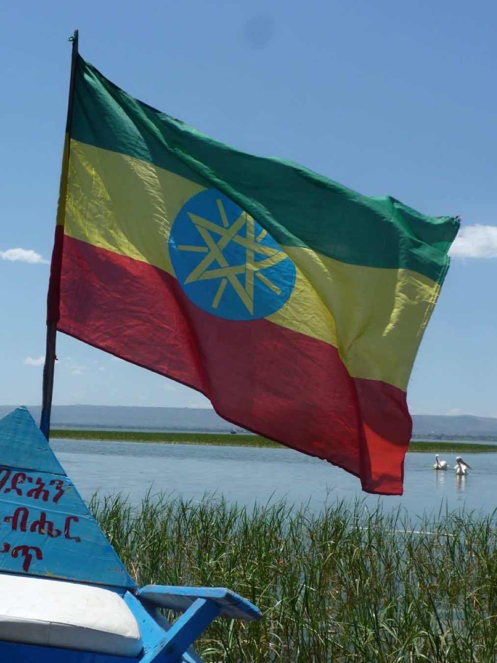 Réponse à @user3993781843051 Welcome to Ethiopia 🇪🇹 #beautifulethiopia #ethiopialandscapes  #visitethiopia #exploreethiopia #discoverethiopia #ethiopiatravel #🇪🇹  #scenicethiopia #naturelovers #travelinspiration #ethiopianature  #droneviews #dronefootage #aerialviews #droneshots #dronevideo 