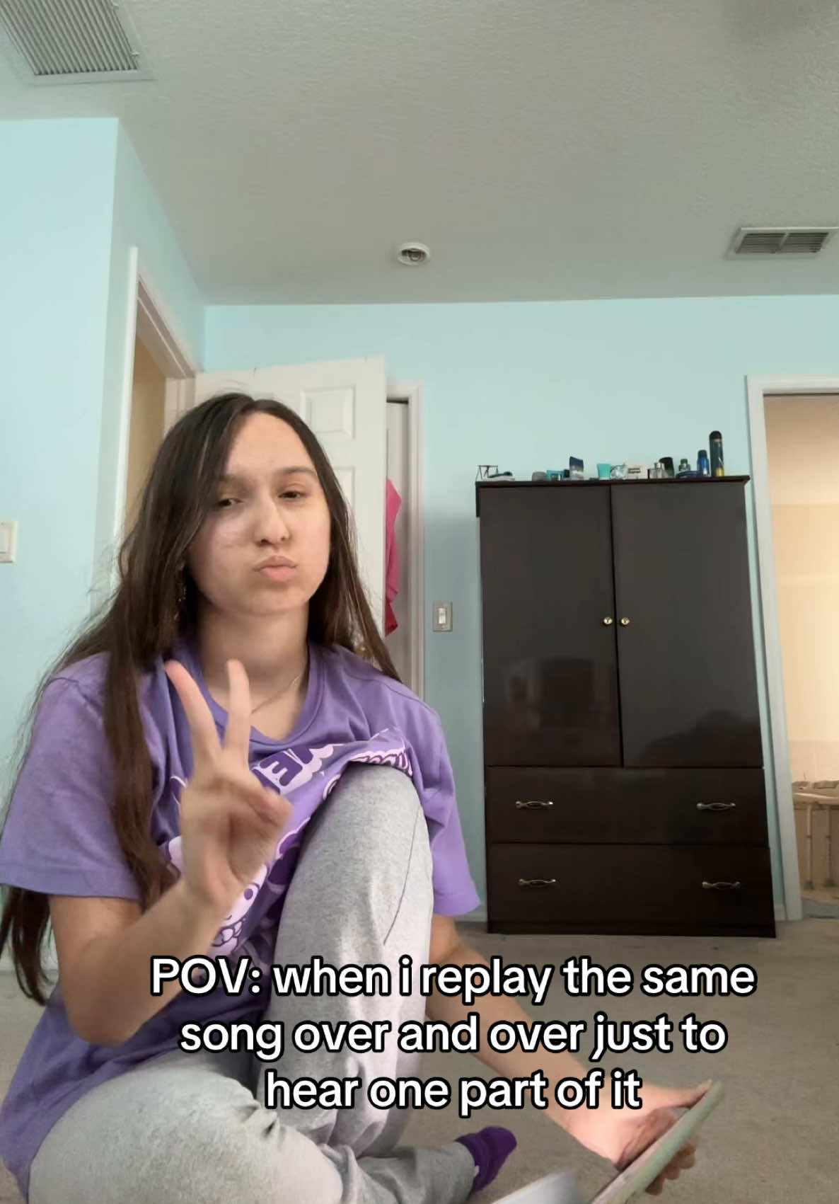 HELO I PLAY THIS SONG EVERY DINGLE DAY AND I LOVE IT || #fyp #n2vqraz #relatable #trending 