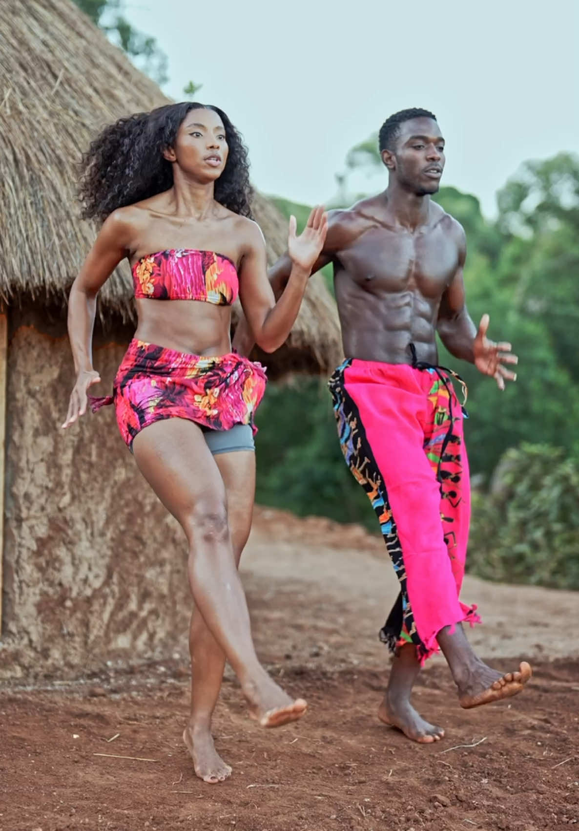 Easy cardio workout for strong legs with @coach Tinotenda24  #gym #GymTok #GymLife #creatorsearchinsights #Fitness #HITT #fitnessmotivation 
