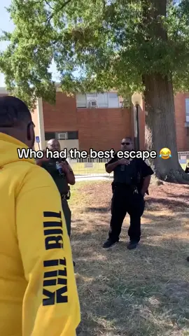 Everybody did whatever they can to escape 😂 #fyp #foryou #foryoupage 