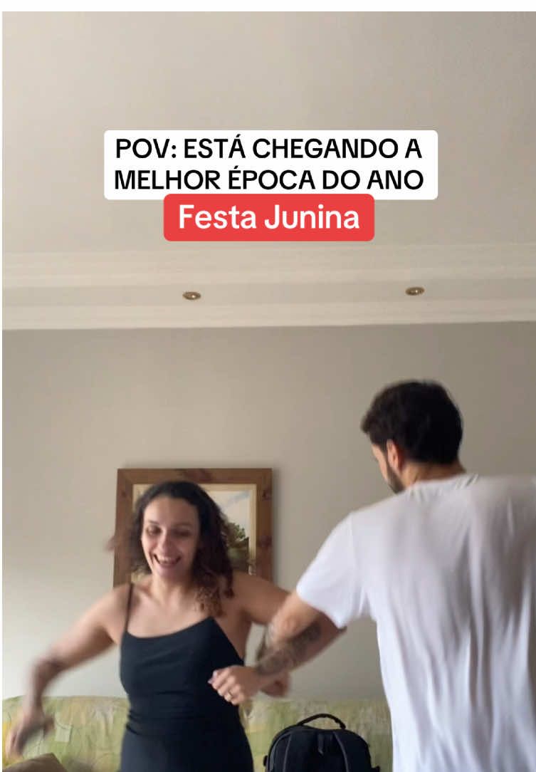 Não é possível que só a gente fica assim 🤣🤣🤣 #pov #festajunina #melhorepocadoano #casal #familia #saojoao #saojoaonotiktok @Gabriela Pontes 