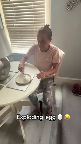 Prank lisa with me 😂#fyp #prank #lisa #funnytiktok #help #rs #egg #onthisday 