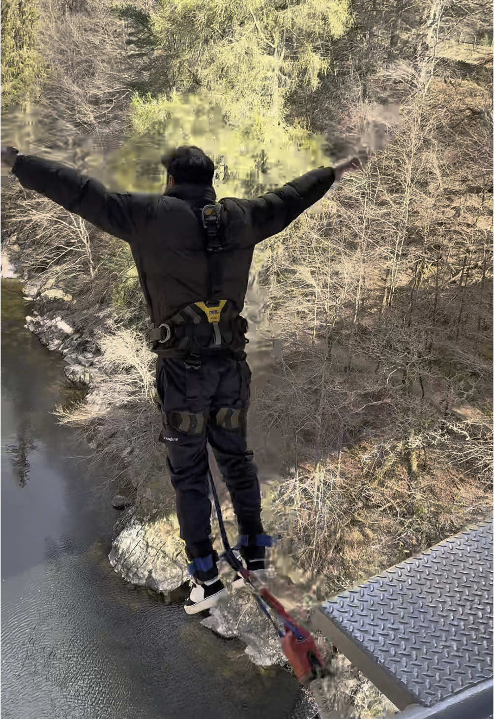 His reaction at the end was the best!🥹 #HighlandFling #bungee #Scotland 