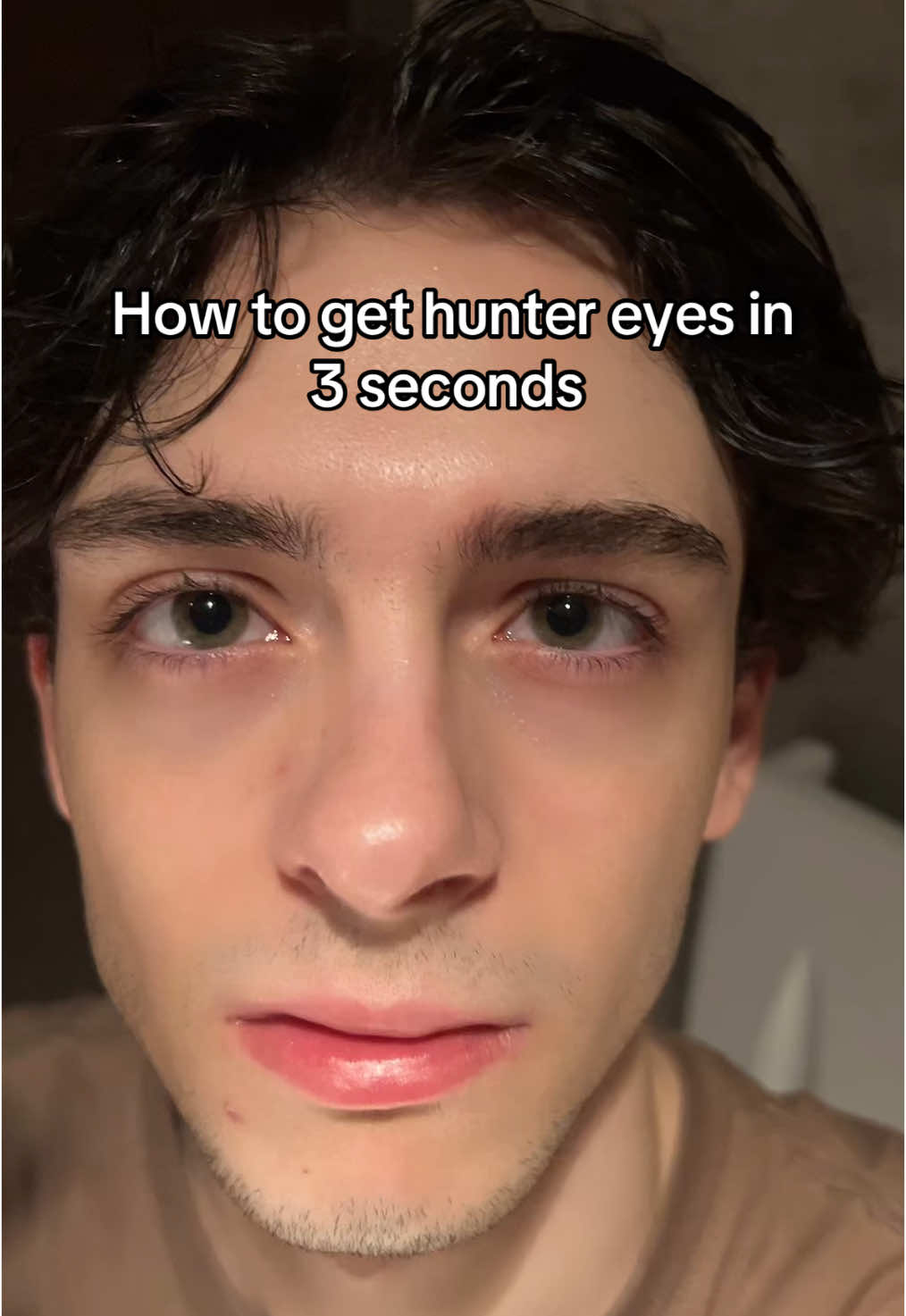 Hunter eyes trick in 3 seconds !! #fyp #viral #huntereyes #looks #Inverted 