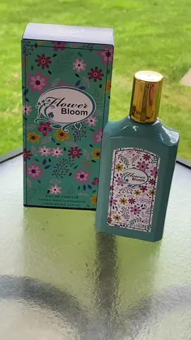 Flower Bloom       #fragrance #perfumetiktok #fragrancetiktok #fragrances #jasmine #sandlewood 