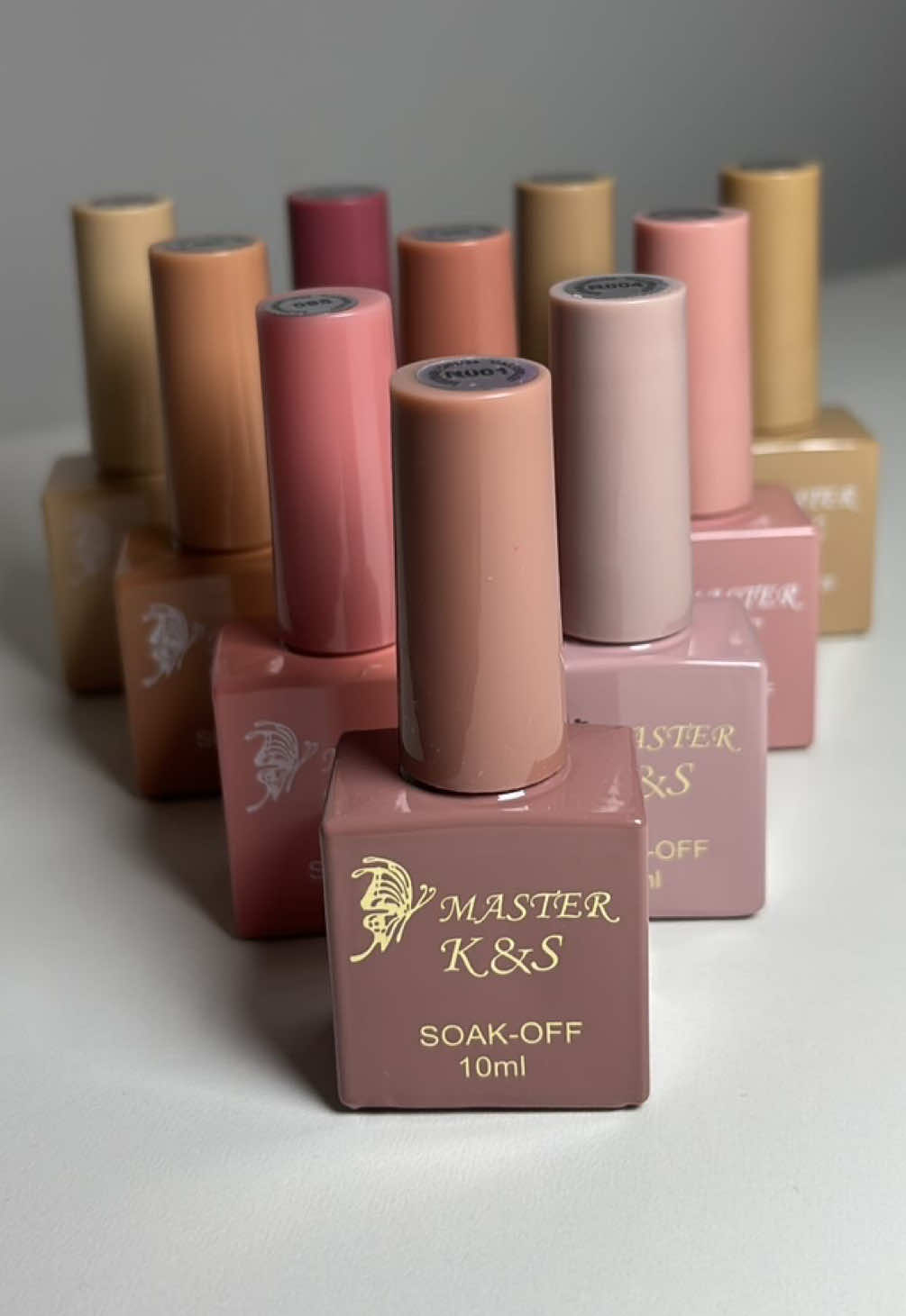 Vem comigo abrir  esses recebidos! Só quem ama tons de nude 🤎.   #esmalte #gel #esmalteemgel 