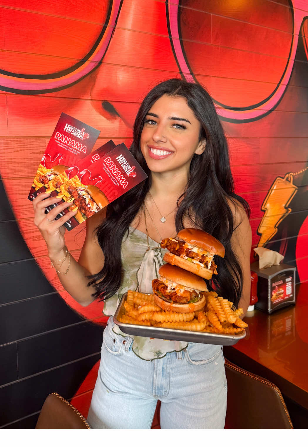 No Pickles? No Problem! 💥 #hhc #hotchicken #Foodie #viral 