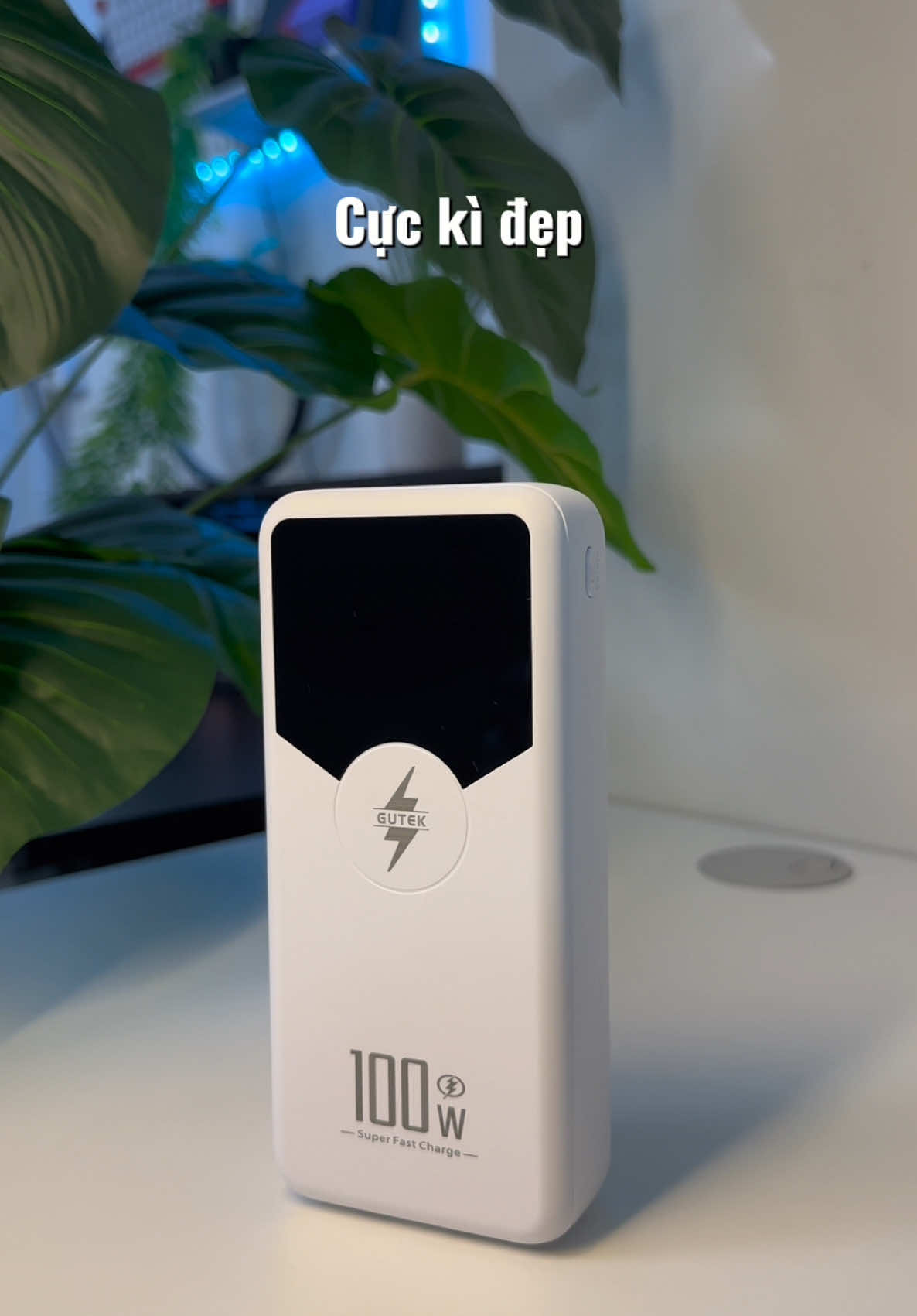Sạc dự phòng gutek với thiết kế cực kì đẹp , dung lượng cực kì trâu 30.000mAh …#nthreview #sacduphong #sacduphong30000mah #sacduphongsieudungluong #gutek 