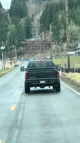Clapped trucks with nice wheels>>> #dumbdirtbikeguy #chevy #silverado #truck #mototok 