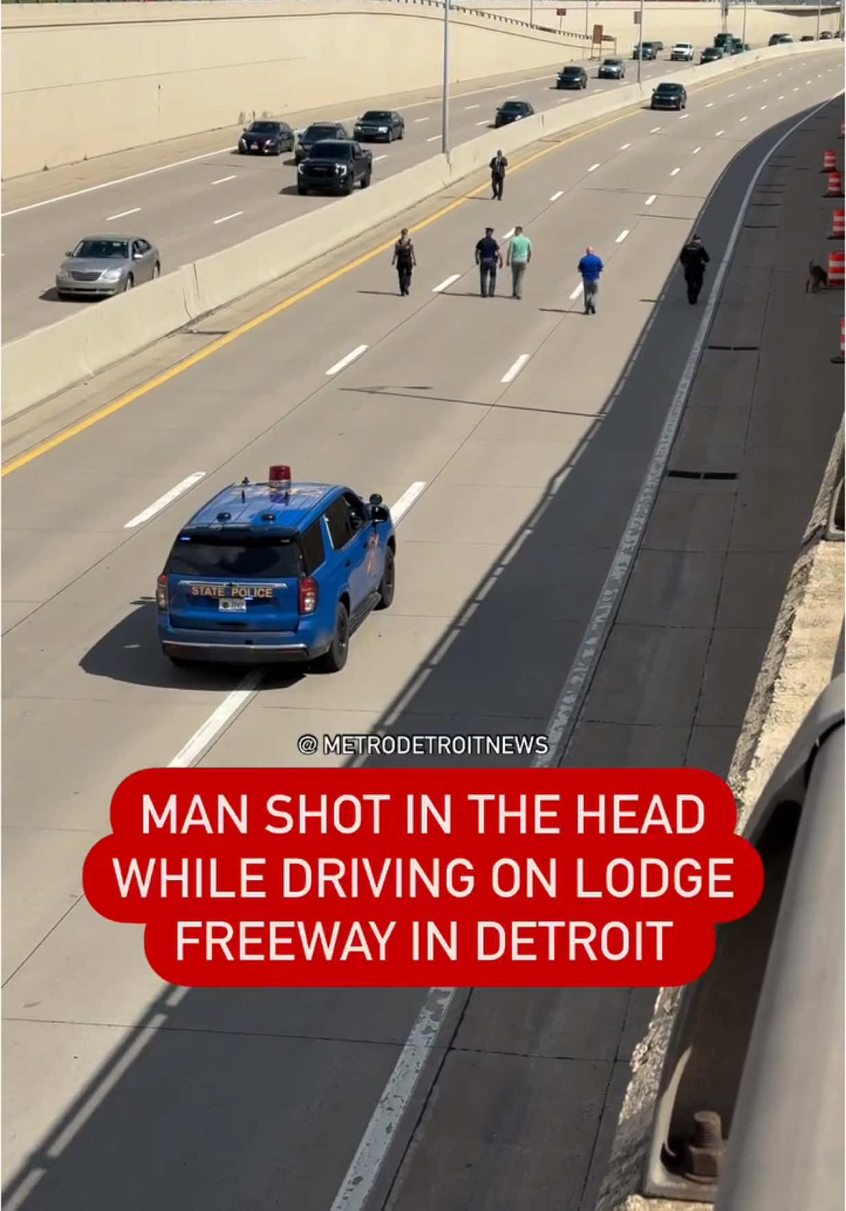 JUST IN 🚨: State police have shut down the Lodge Freeway after a man was shot in broad daylight on Wednesday.  The incident occurred on the Lodge Freeway near 8 Mile in Detroit.  A 64-year-old man from Birmingham was traveling on the Lodge when the suspect fired shots & struck the victim in the head. The victim was transported to the hospital and was awake and responsive at the scene. The suspect fled the scene after the shooting.  Expect heavy traffic in the area as the investigation continues. The circumstances have not been released. (News & information release only)