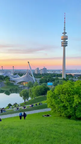 Everytime beeing in Munich is special 🥰🌅 #munich #münchen #germanytravel #travel #traveltiktok 