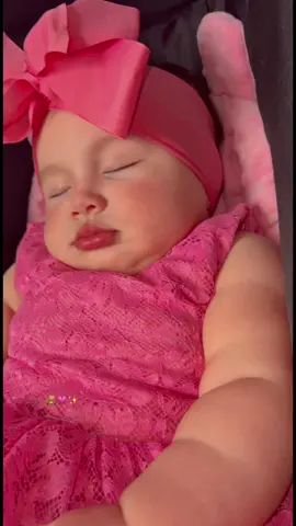 Princesa hermosa 🤩🧸💗✨ #baby #socutebaby #loveyou #socute #bebeamalia💗 #bebe #pretty #girl 