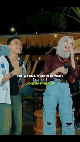 cinta maafkan diriku yang menduakanmu kini ku menyesal meninggalkan dirimu TITLE : CLBK (CINTA LAMA BERSEMI KEMBALI)  SINGER : FIDA AP FT JAMES AP YTC : RUMAH MUSIK KITA #zaxepreels #clbk #cintalamabersemikembali #fidaap #jamesap 