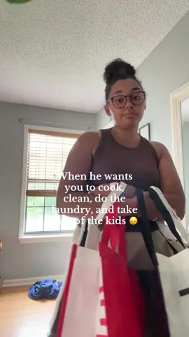 🫴🏽💳 #wecanmakesomearrangements #motherhood #momtok #momlife #sahmlife #lululemon 