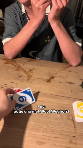 Waarom kwam bro zeiknat het veld in #hennietv #weghorst 
