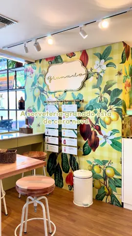 Nossa sorveteria do RJ está de cara nova! 💛 Uma experiência sensorial única! A Sorveteria Granado une o universo da gastronomia com o da perfumaria, para aguçar os seus sentidos e surpreender você. 🍦🍨 E tem novidades… mais 3 sabores incríveis! São 12 diferentes sabores inspirados em nossas fragrâncias. Ela já está disponível na nossa loja de Ipanema! 💛 #granado #sorveteriagranado #sorvete #perfumaria #perfumariagranado 