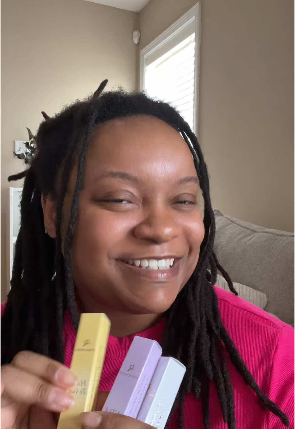 Sending the biggest thank you to Jackie Aina and the @FORVR MOOD team for this thoughtful package full of goodies! This literally put the biggest smile on my face 💚. FORVR a fan ✨ #perfume #fragrance #perfumetok 