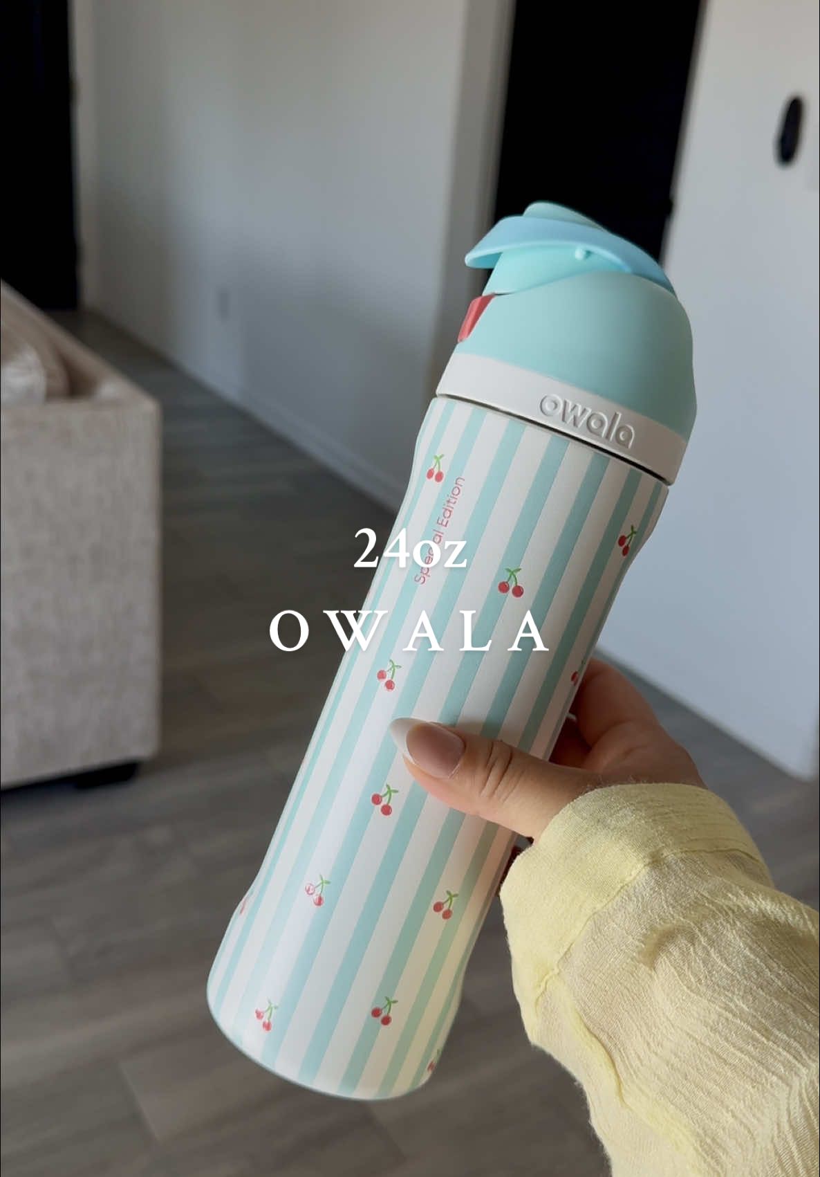 SO CUTE @Owala 🍒!!!! #owalawaterbottle #owalafreesip #owala #birthdaybash #stainlesssteel #cherry #fyp #foryoupage #springtok #summervibes 