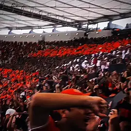 Quinta é guerra❤️🖤🫡 #flamengo #edits #futbol⚽️ #flamengooooo #sempreflamengo #flamengotiktok #flamengoatemorrer #naoflopa #gloria #fé #lutar #raça #amor #torcidaorganizada #torcidadoflamengo #torcida #torcidatiktok #cantando #clubederegatasdoflamengo #foryoupage #fpyシ #fppppppppppppppppppp 