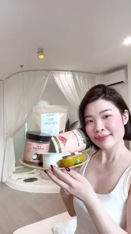 Bột tắm Thảo Dược có hiệu quả rất tốt trong việc nhả nắng nha bà ơiiii, ai đi biển da bị cháy nắng nên thủ sẵn em này nhớ, thề là mê lắmmmm #botnhanang #bottamthaoduoc #bottamtrang #ubot #bodycare #tips #duongtrangbody #trangdabody #nhanang #botutrangthiennhien 