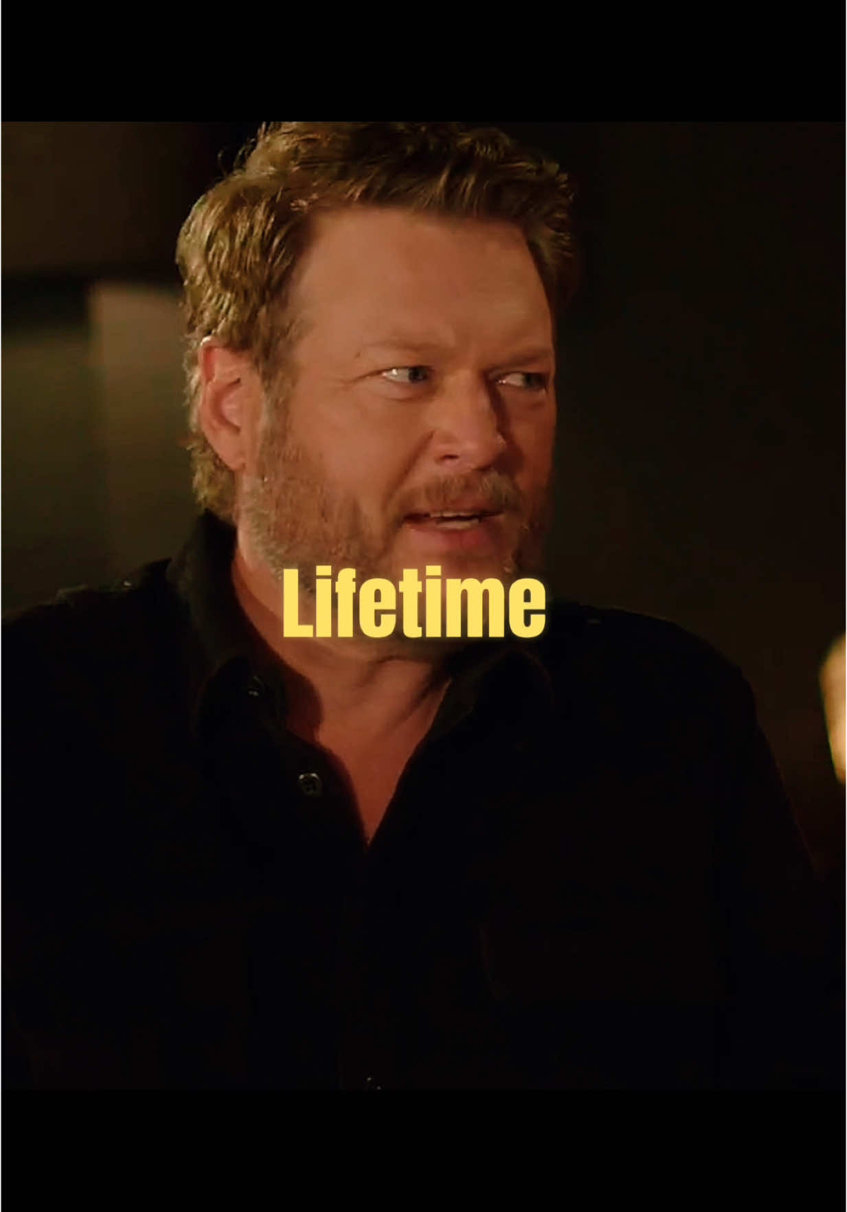 Blake shows his love for country music #blakeshelton #countrymusic #country #podcastclips #fyp 