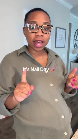 Nails are done ✔️ Up next is hair appointment! #laborprep #nails #dailyvlog #wednesday 