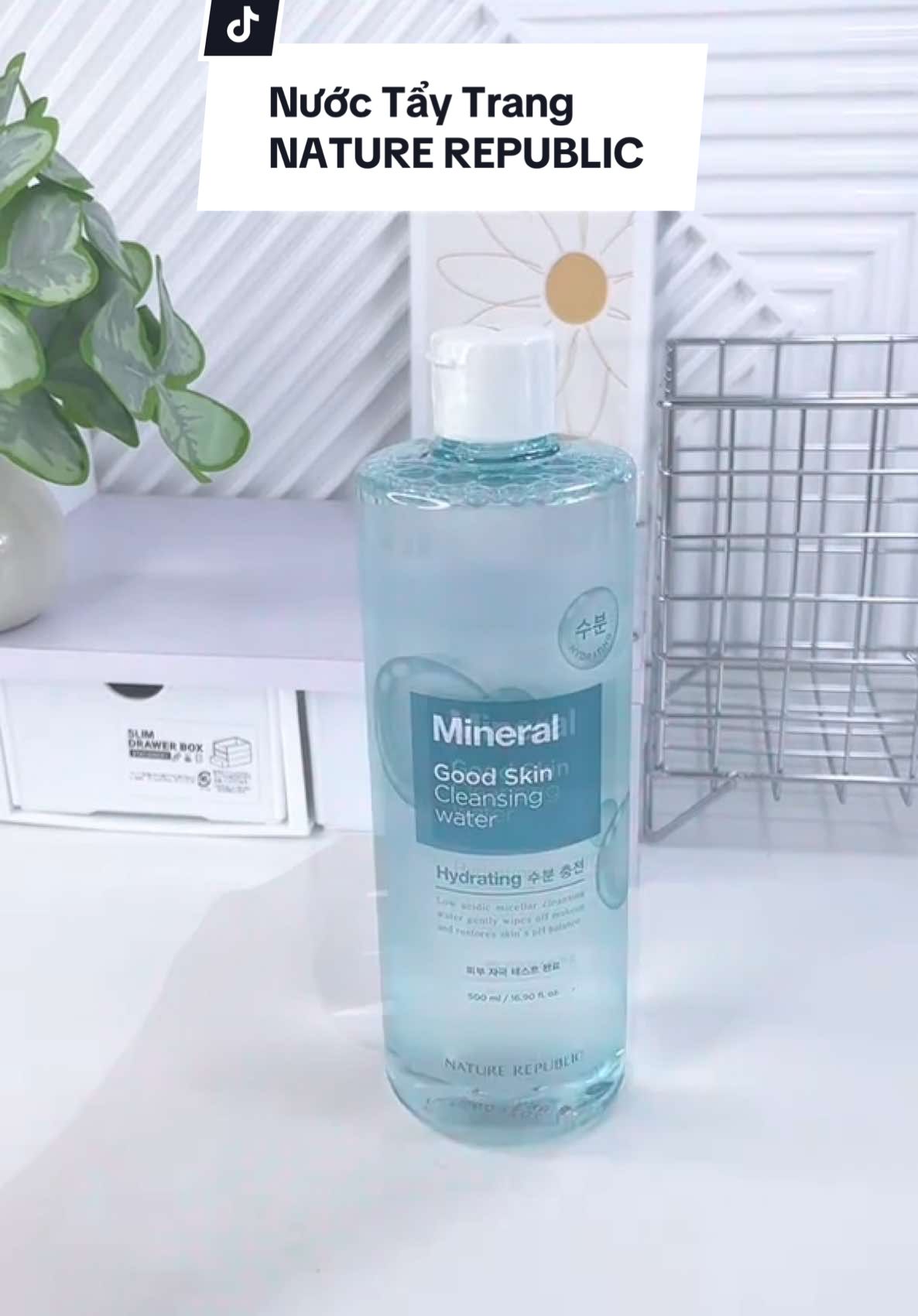 Nước tẩy trang NATURAL REPUBLIC Mineral 500ml Giá khuyến mãi : 1xx thôi #naturerepublic #nuoctaytrang #nuoctaytrangnaturerepublic 
