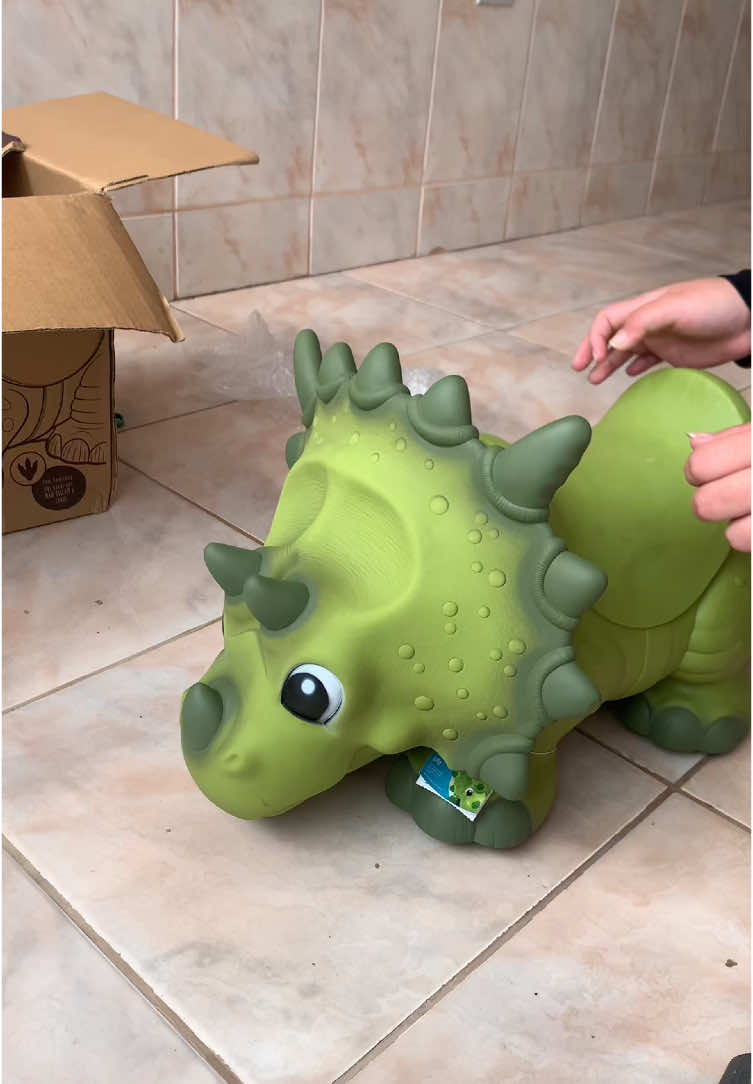 Comprei um andador de dinossauro pro meu bebê ❤️#bebê #fy #mãedeprimeiraviagem #maternidade #foryou