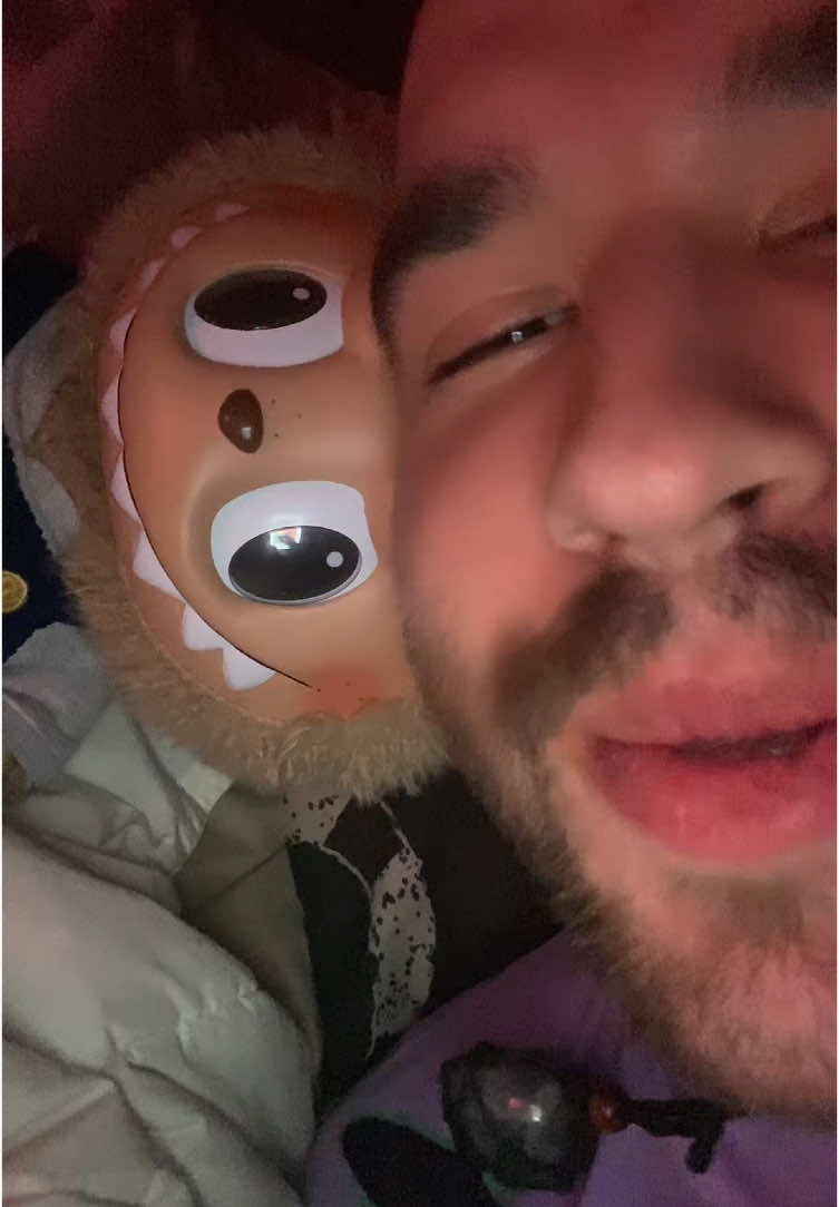 Krebberz night routine MUSTS💋🎪 #krebberz #labubu #fyp #foryou #viralvideo #comedy #daily #dailycomedy #trending #trend #420 #goofball #weirdo #gay #fabulous #sassy #art #horror #artist #horrorart #gore #demonica 